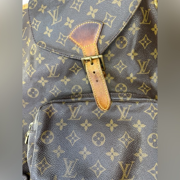 LOUIS VUITTON Monogram Montsouris GM Backpack - Picture 2 of 16